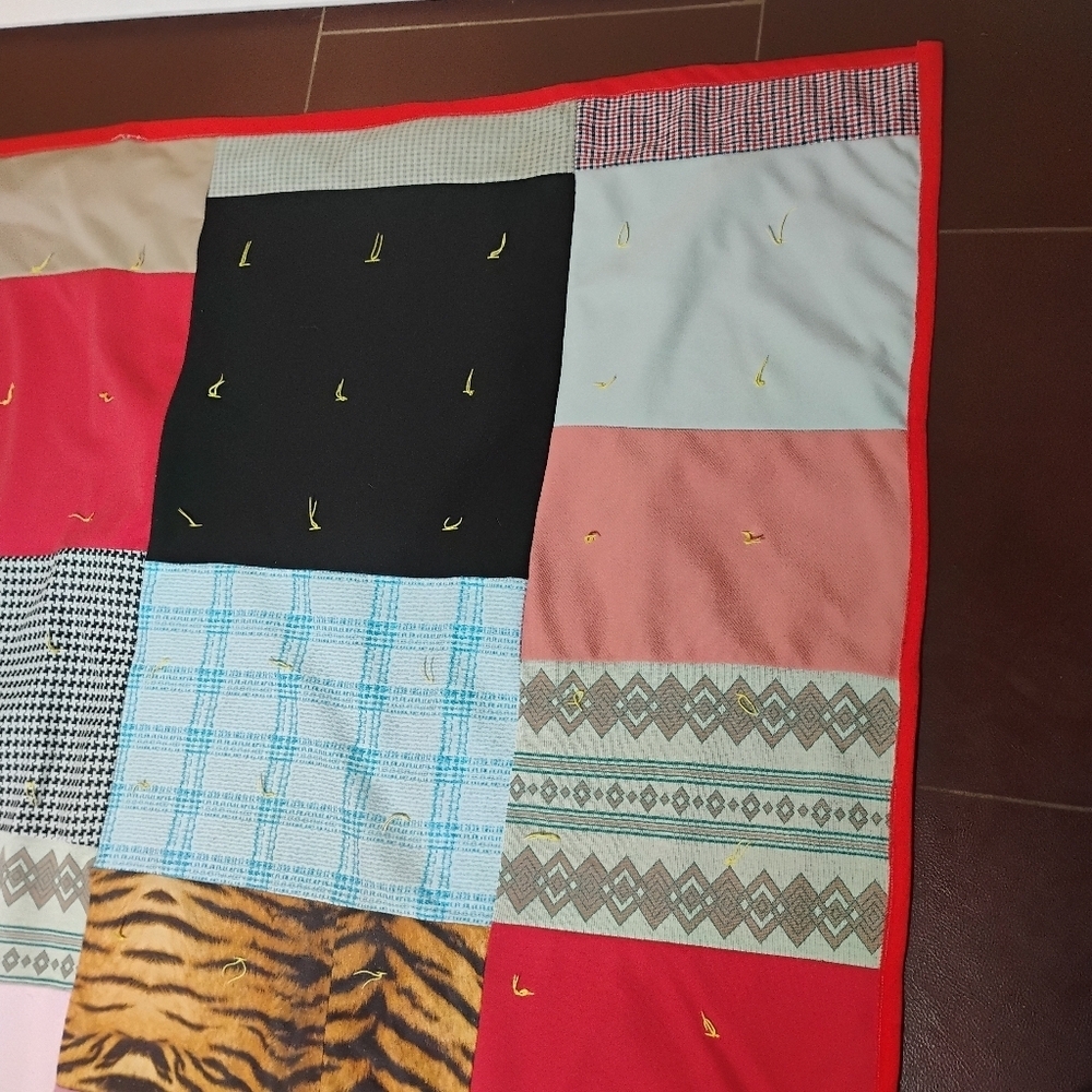 Vintage Handmade Patchwork Quilt –Colorful Scrap Fabric Throw Blanket, 62x89. G - Picture 4 of 9